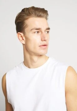 Pier One 3 PACK - T-Shirt Basic - Grey/white/black -Pier One Store 21dde7acbf5b42698638ca153e5020d5