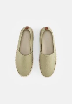 Pier One RENA ESPADRILLE UNISEX - Espadrille - Olive -Pier One Store 37f61750ec004994b62ae6ddcfad1a43