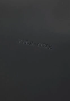 Pier One UNISEX - Weekender - Black 10 Pier One UNISEX - Weekender - Black -Pier One Store 39fdb5f7c20b4ea7b31fc65b27656f6d
