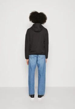 Pier One Regenjacke / Wasserabweisende Jacke - Black -Pier One Store 4e357a4c9dc64463935acb495187a2e8