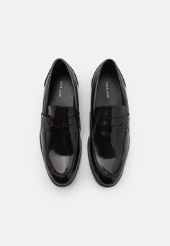 Pier One Slipper - Black 9 Pier One Slipper - Black -Pier One Store 693ac2147cb34a158aa6e20805e15ffe