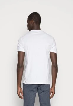 Pier One 3 PACK - T-Shirt Basic - White/black/light Grey 8 Pier One 3 PACK - T-Shirt Basic - White/black/light Grey -Pier One Store a33337e9993e4d57b40205694f934124