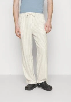 Pier One DRAWCORD TROUSERS - Stoffhose - Off-white -Pier One Store b95eb718ba79473385a4a0d44aaaf9c3 1