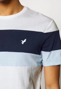 Pier One T-Shirt Print - White/blue 11 Pier One T-Shirt Print - White/blue -Pier One Store b9633214d8374f3ca392090ae2687d7c